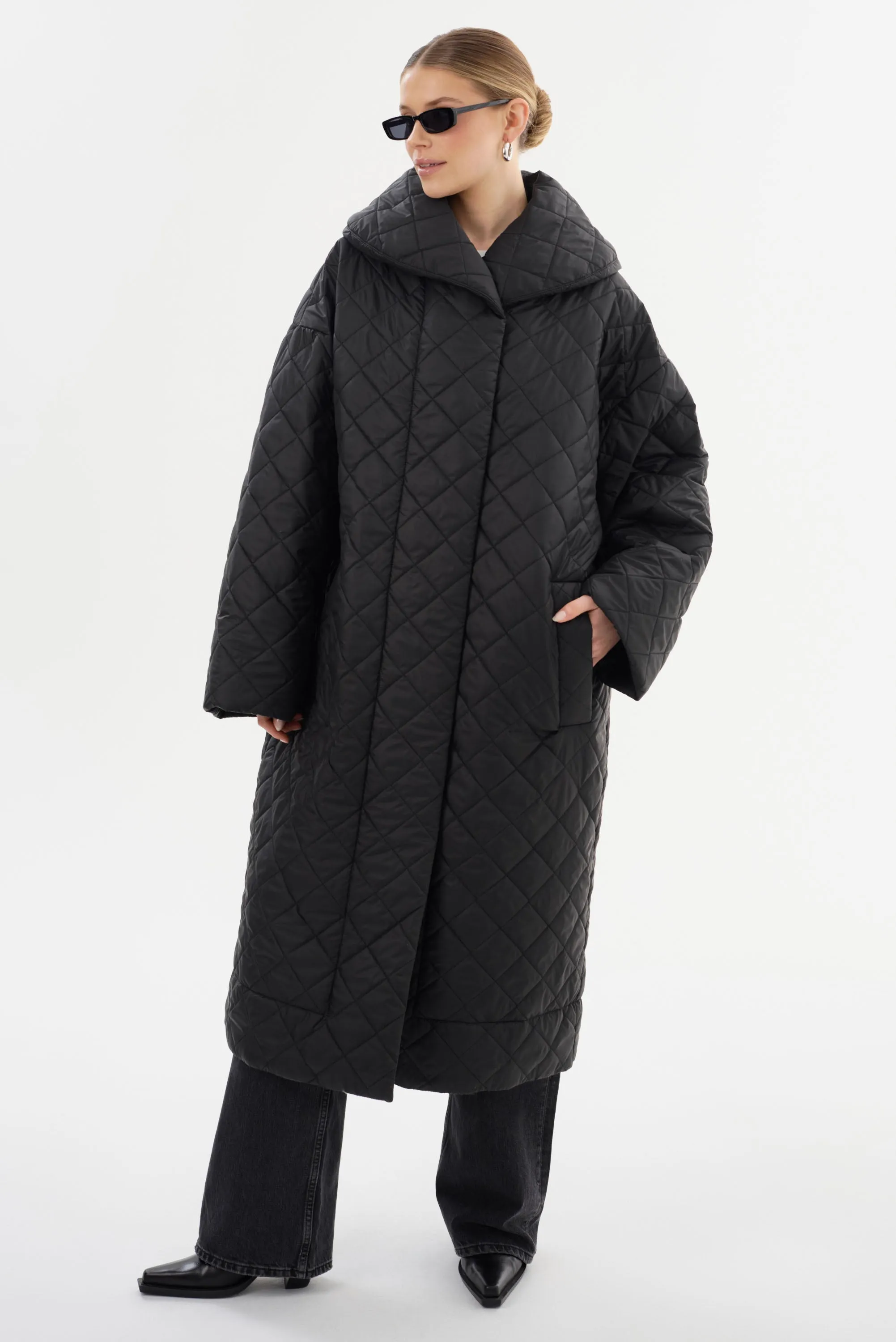 Hendrika Coat | Black