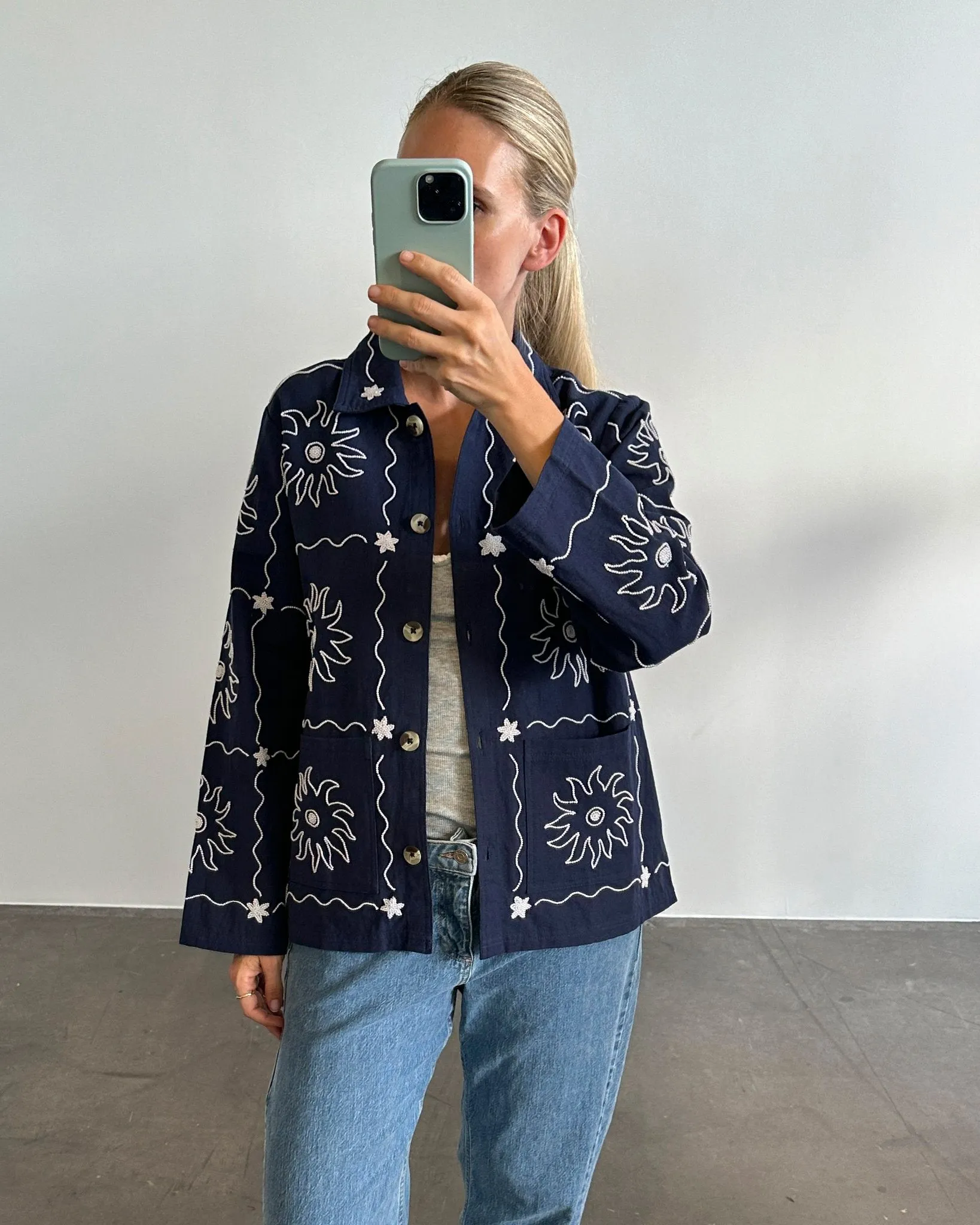 ORGANIC COTTON EMBROIDERED JACKET IN NAVY SUN